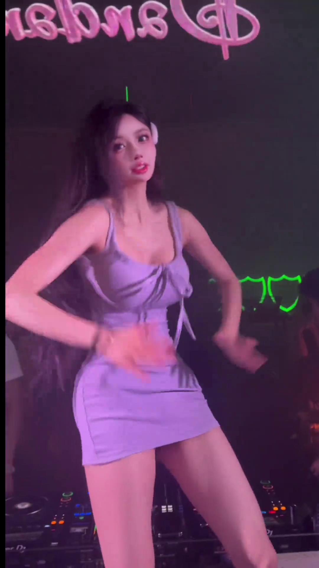 💃🏻